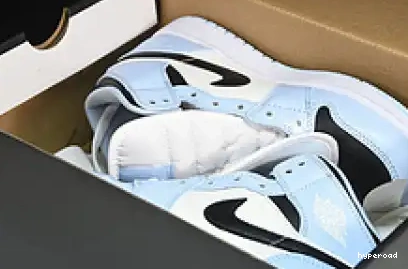 Hyperoad Mid Ice Jordan Blue 1 0705